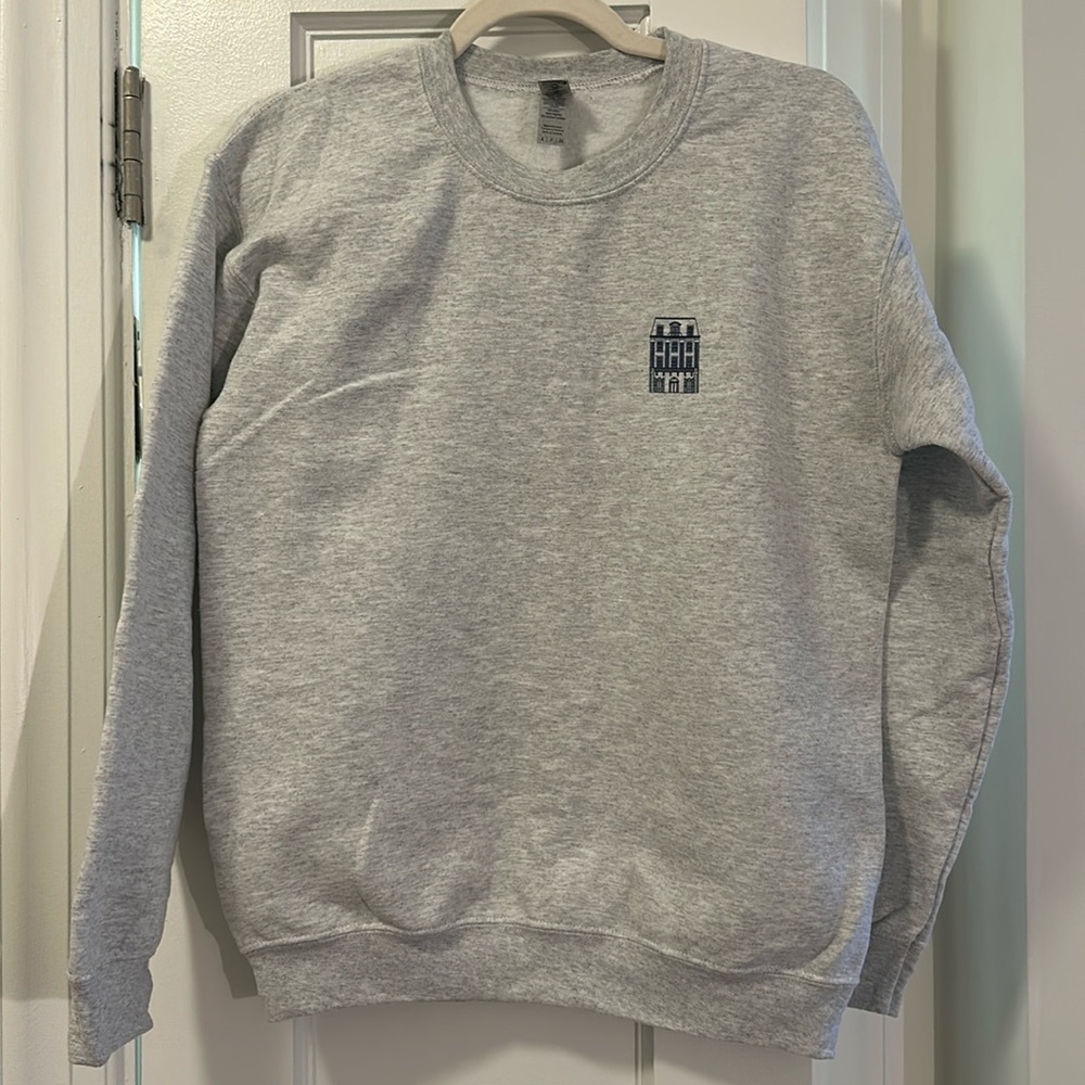 Hillhouse Women’s Crewneck Sweatshirt (Nantucket Store Exclusive)